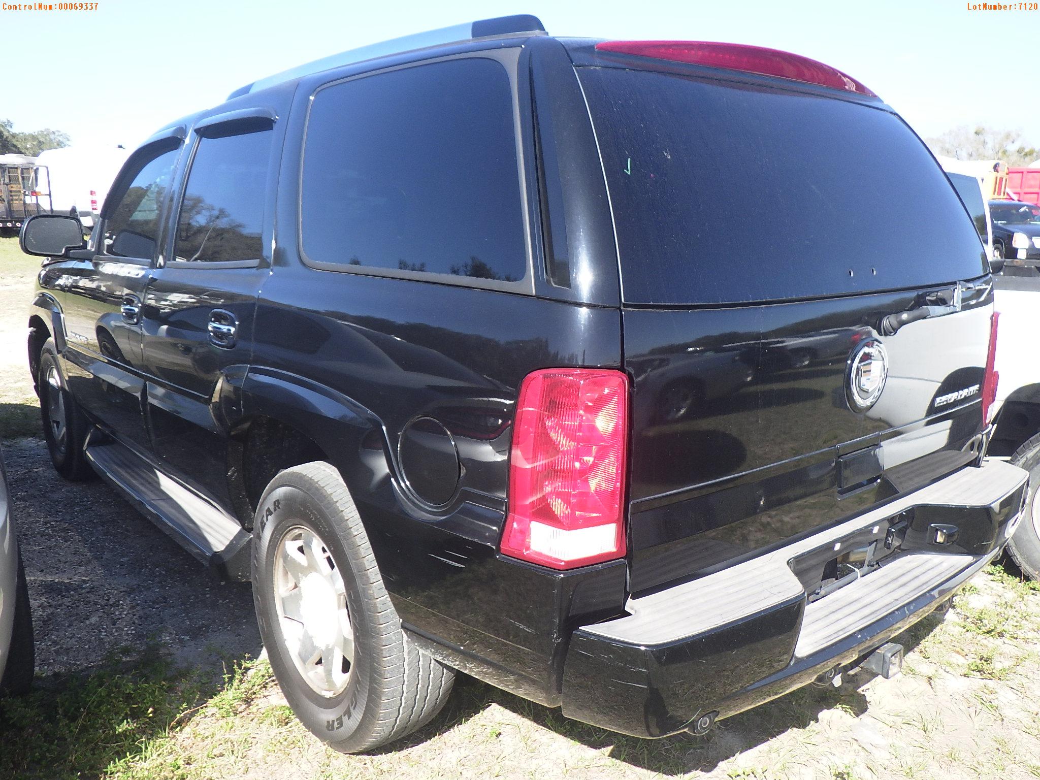 2-07120 (Cars-SUV 4D)  Seller:Private/Dealer 2006 CADI ESCALADE