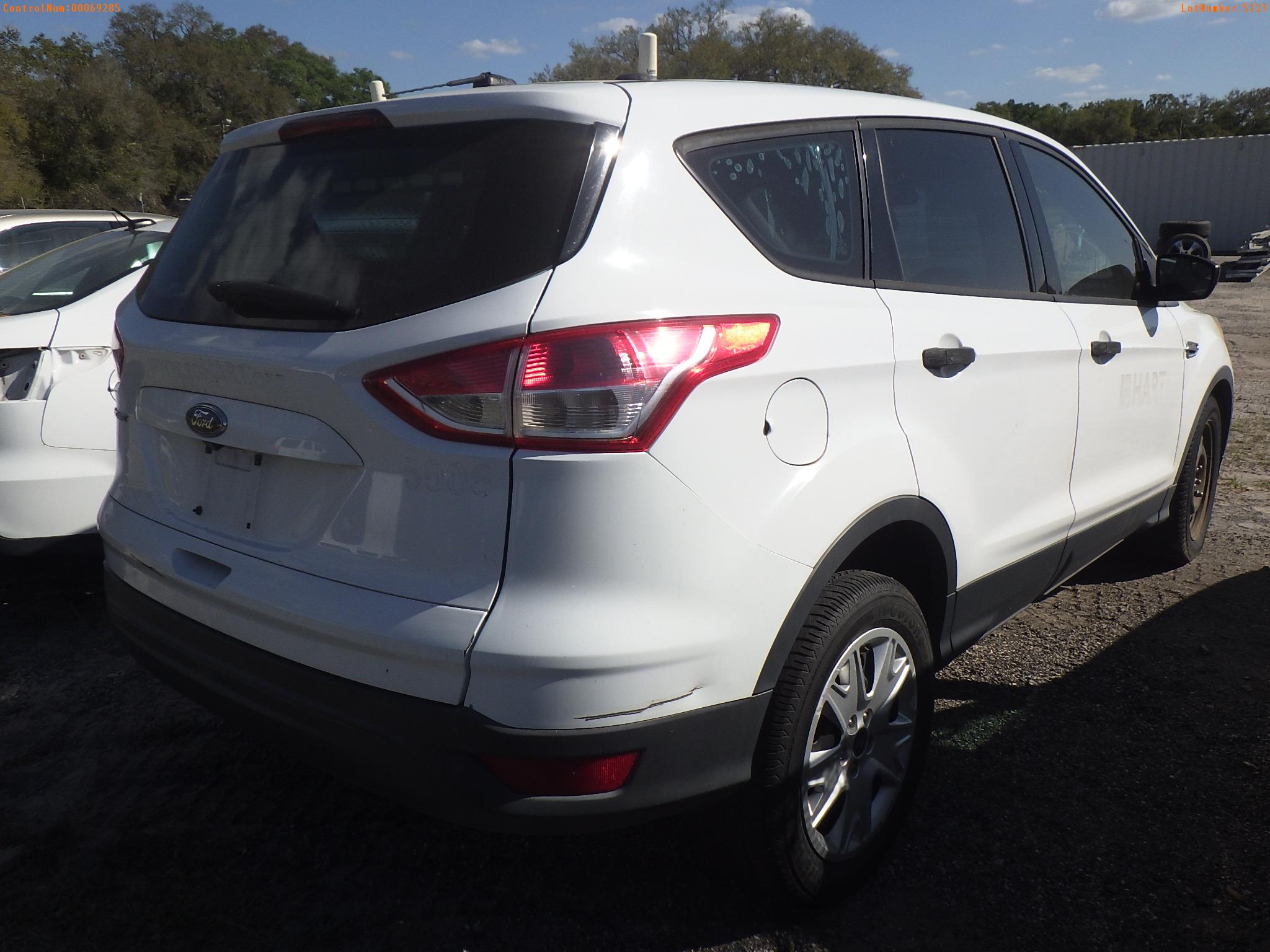 3-05127 (Cars-SUV 4D)  Seller: Gov-Hillsborough Area Regional 2014 FORD ESCAPE