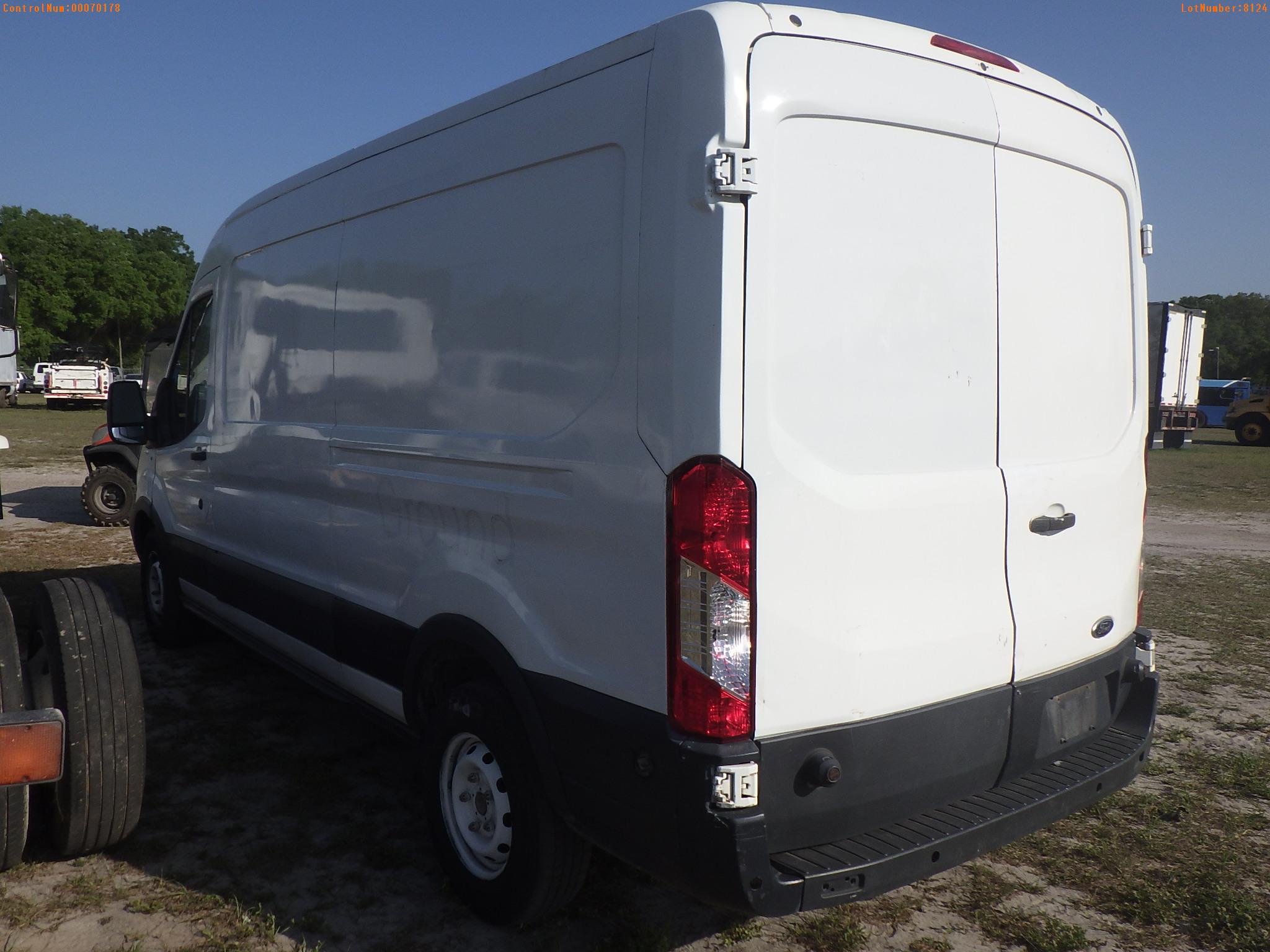 3-08124 (Trucks-Van Cargo)  Seller:Private/Dealer 2015 FORD TRANSIT