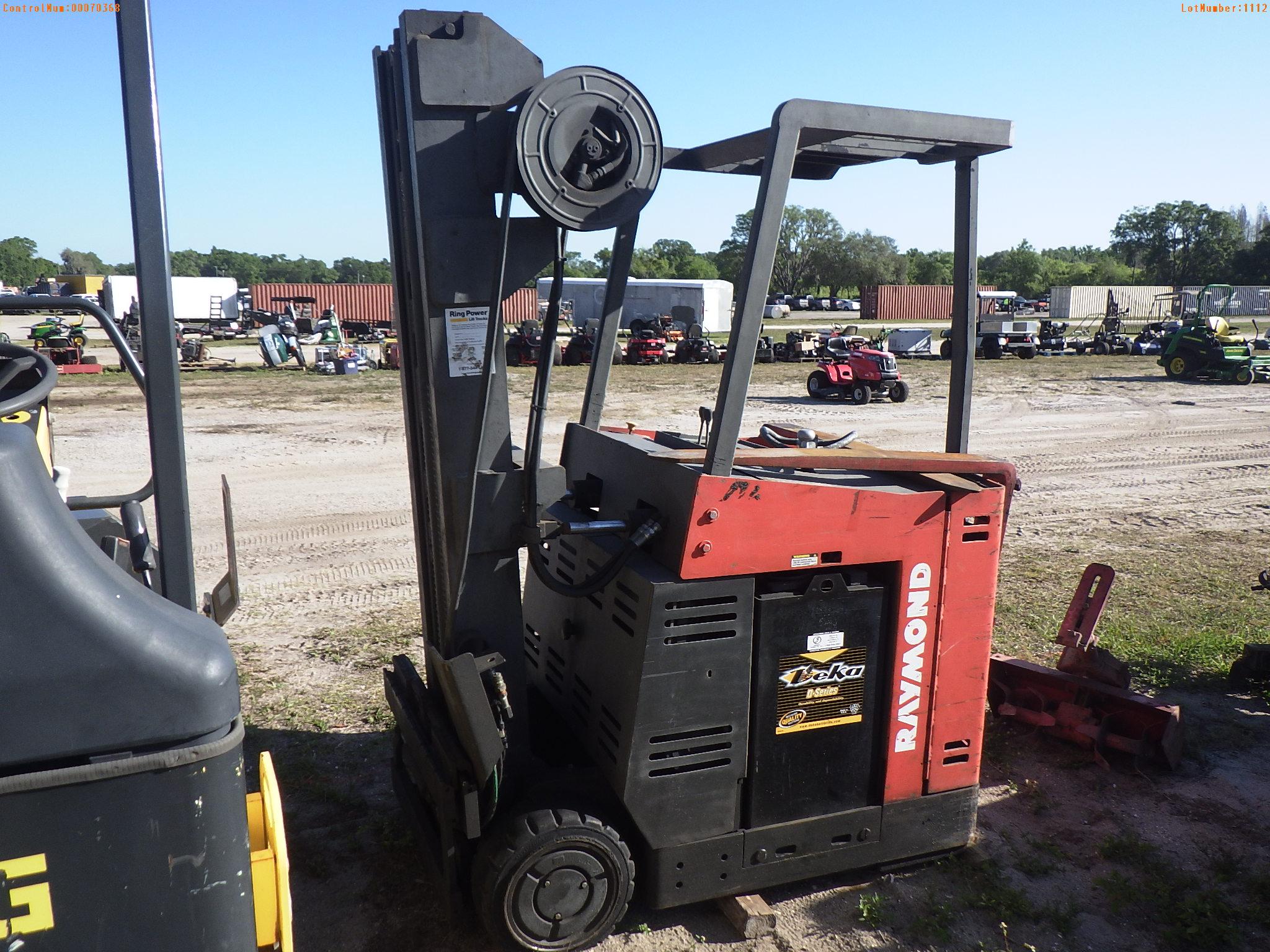 4-01112 (Equip.-Fork lift)  Seller: Gov-Orange County Sheriffs Office RAYMOND 60