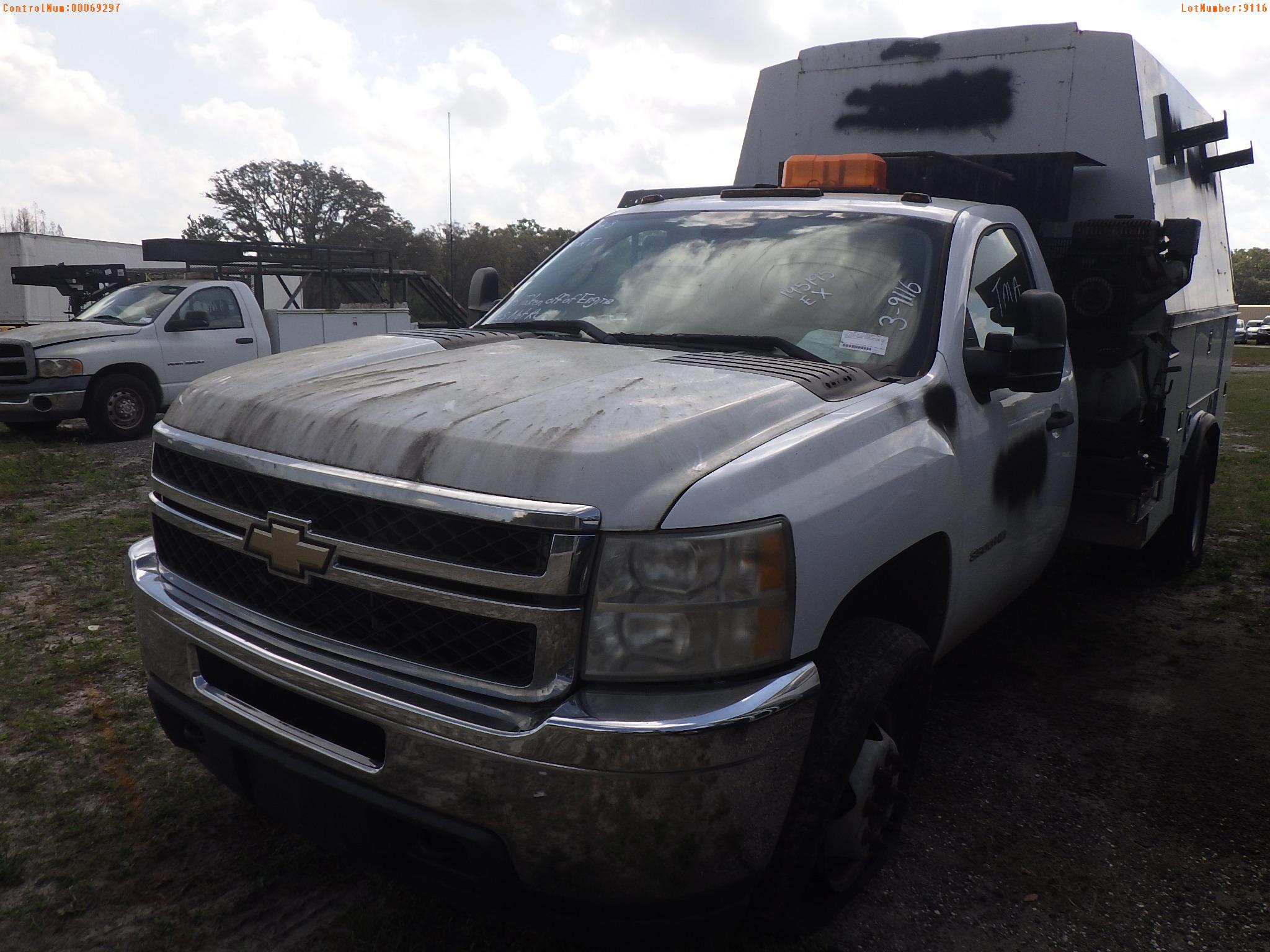 4-09116 (Trucks-Utility 2D)  Seller: Gov-Hillsborough Area Regional 2011 CHEV 35