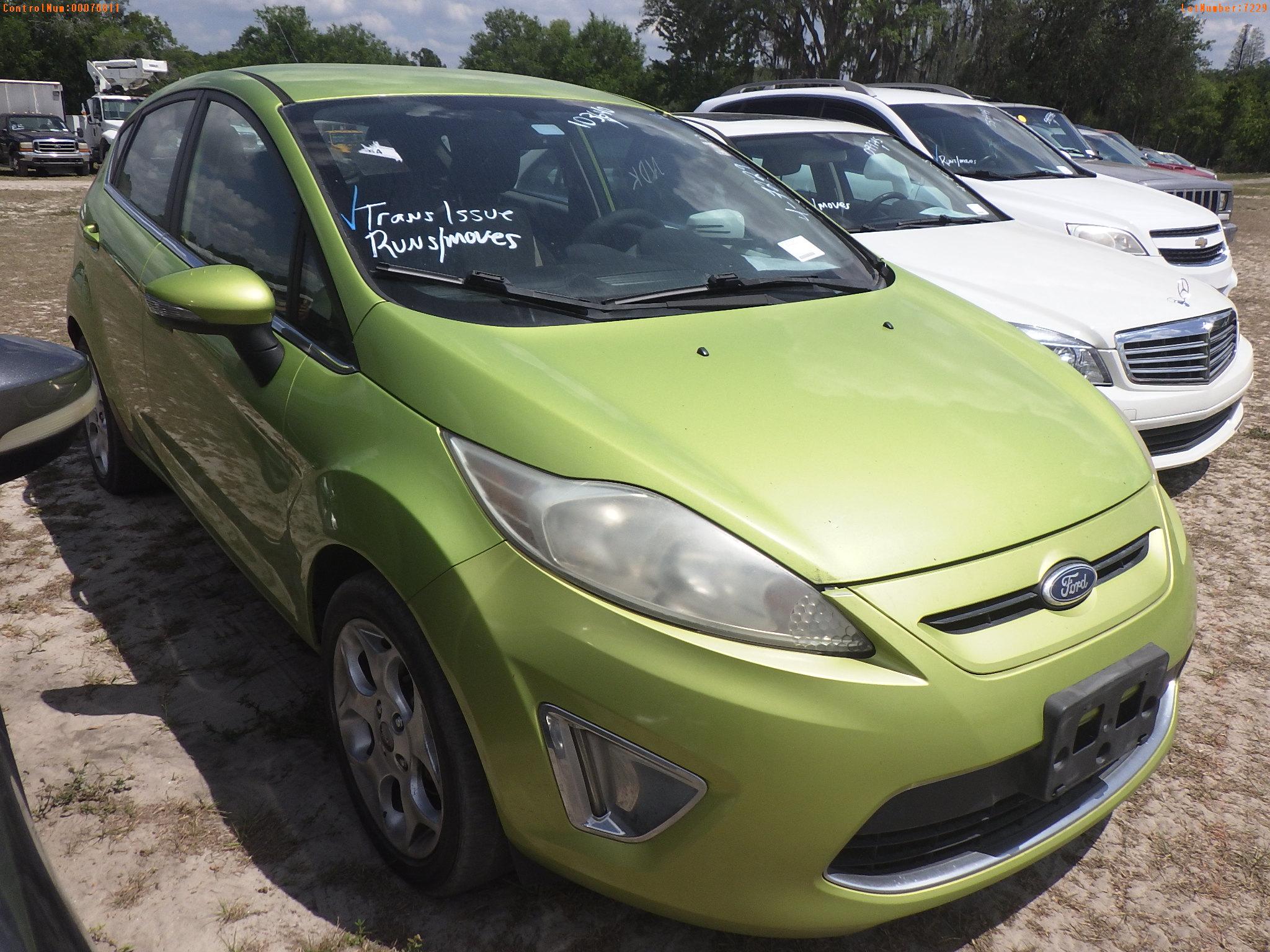 5-07114 (Cars-Hatchback 4D)  Seller:Private/Dealer 2011 FORD FIESTA