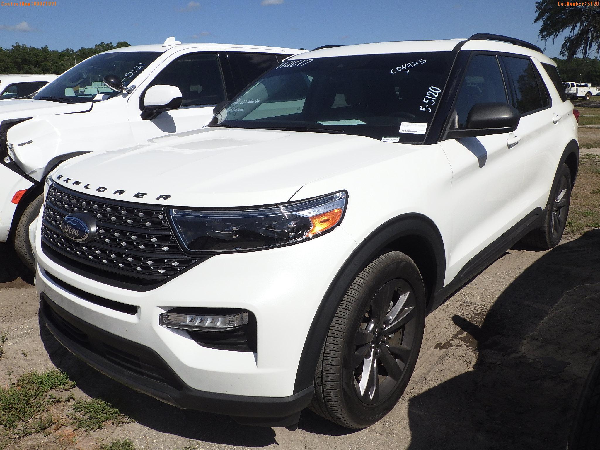 6-05115 (Cars-SUV 4D)  Seller: Gov-Hillsborough County Sheriffs 2021 FORD EXPLOR