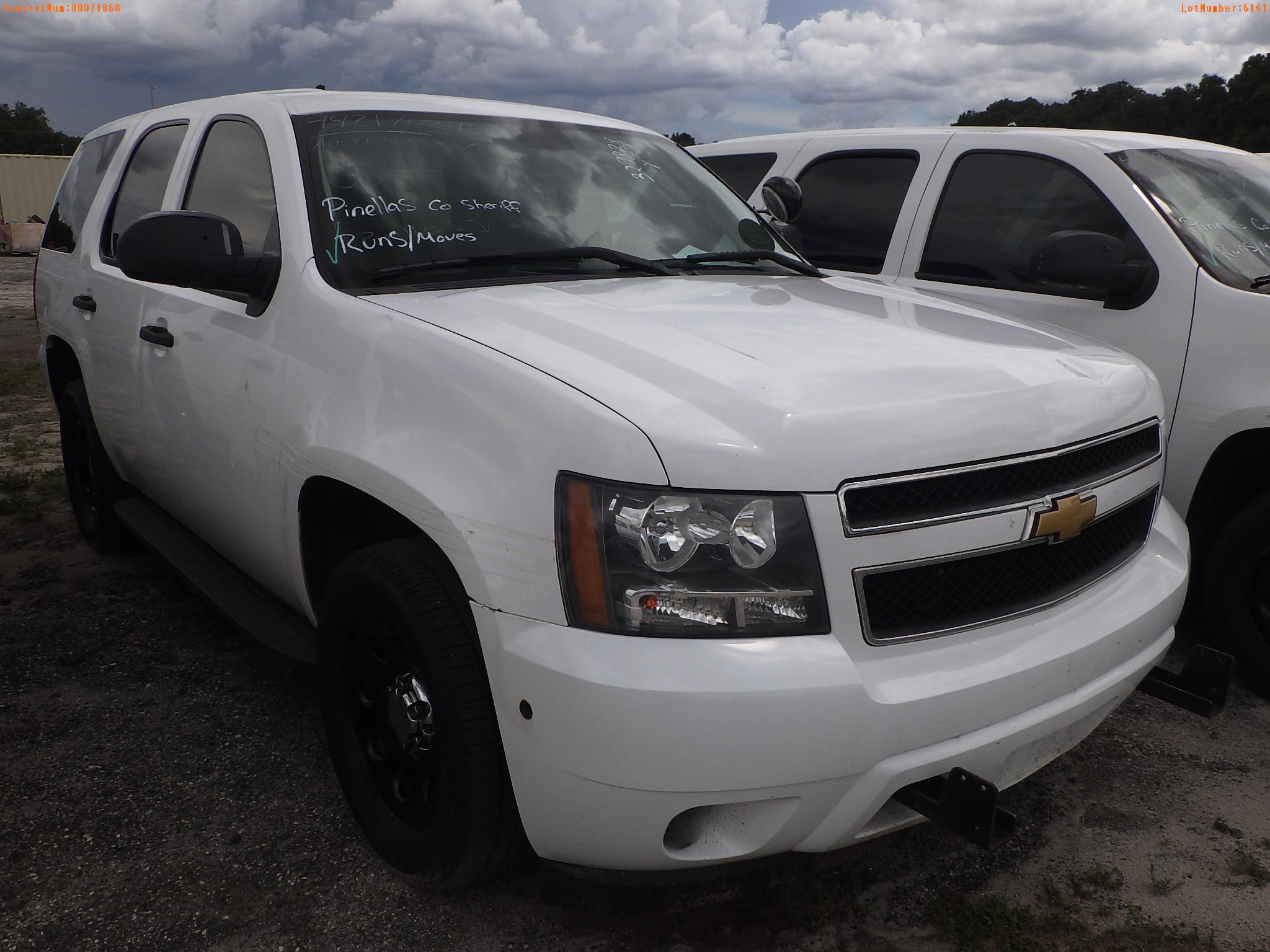 6-06141 (Cars-SUV 4D)  Seller: Gov-Pinellas County Sheriffs Ofc 2013 CHEV TAHOE