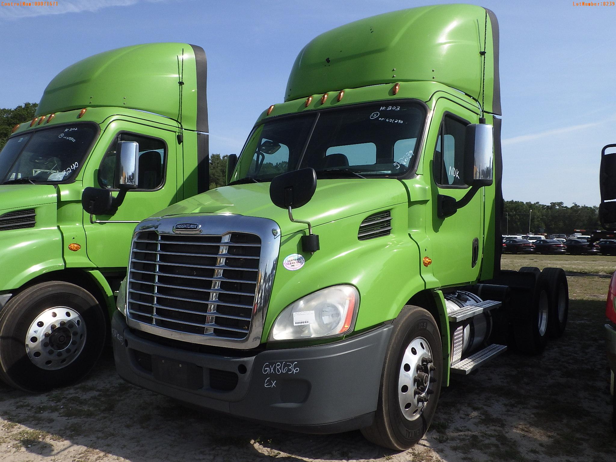 6-08121 (Trucks-Tractor)  Seller:Private/Dealer 2016 FRHT CASCADIA