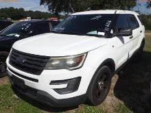 10-06216 (Cars-SUV 4D)  Seller: Gov-Orange County Sheriffs Office 2016 FORD EXPL