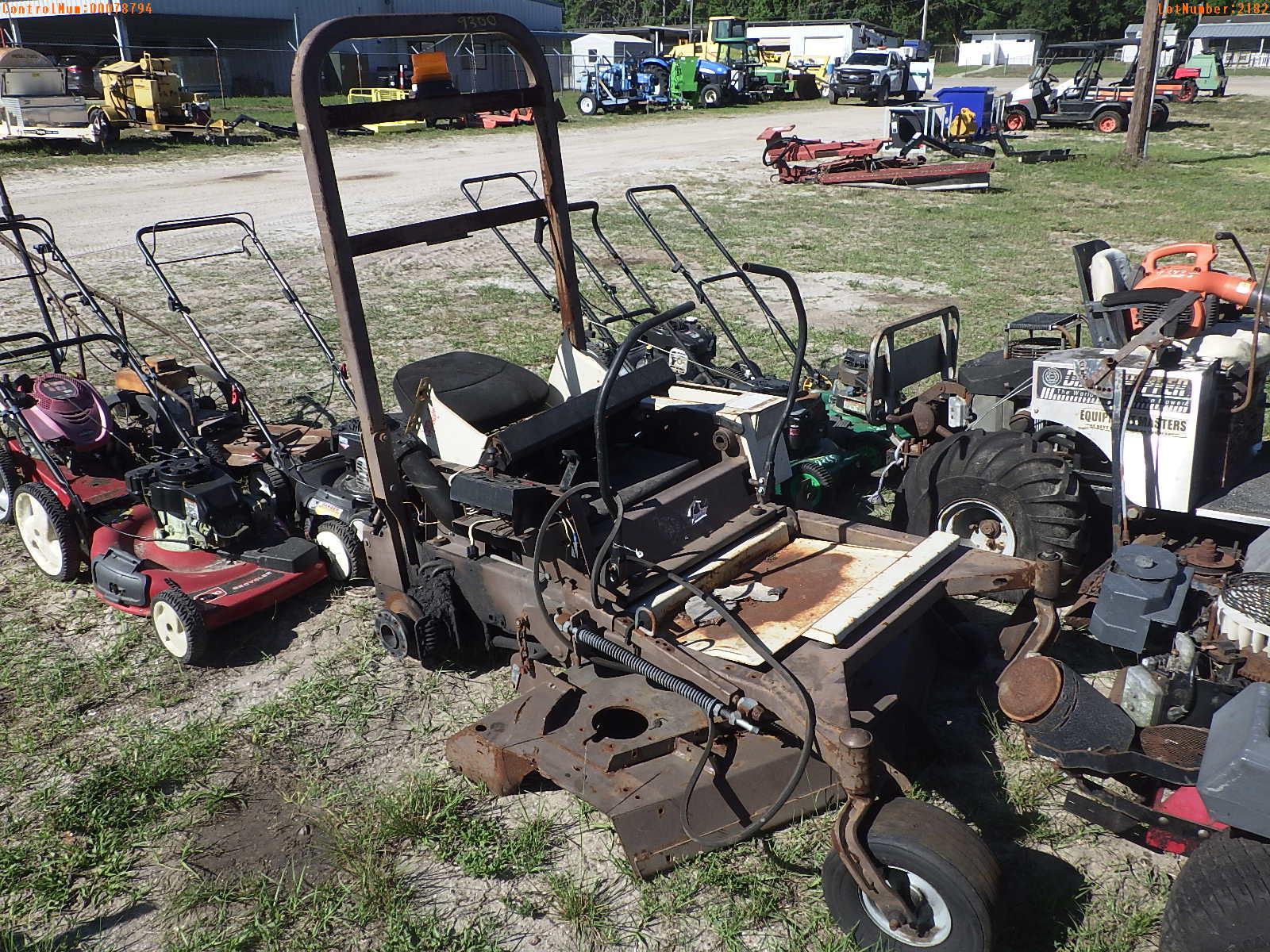 4-02182 (Equip.-Mower)  Seller:Private/Dealer LOT OF ASSORTED ZERO TURN & PUSH M