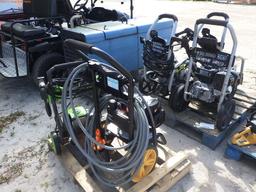 4-02536 (Equip.-Pressure washer)  Seller:Private/Dealer (4)GAS PRESSURE WASHERS