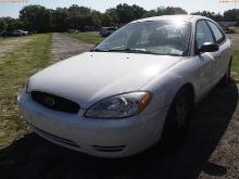 4-06124 (Cars-Sedan 4D)  Seller: Florida State D.J.J. 2005 FORD TAURUS