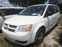 5-06215 (Cars-Van 4D)  Seller: Gov-Hillsborough County B.O.C.C. 2010 DODG CARAVA