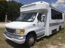 5-09250 (Trucks-Buses)  Seller:Private/Dealer 2005 FORD E450