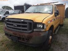 5-09113 (Trucks-Dump)  Seller: Florida State D.O.T. 2004 FORD F550