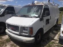 5-08215 (Trucks-Van Cargo)  Seller: Gov-Hillsborough County School 1999 GMC SAVA