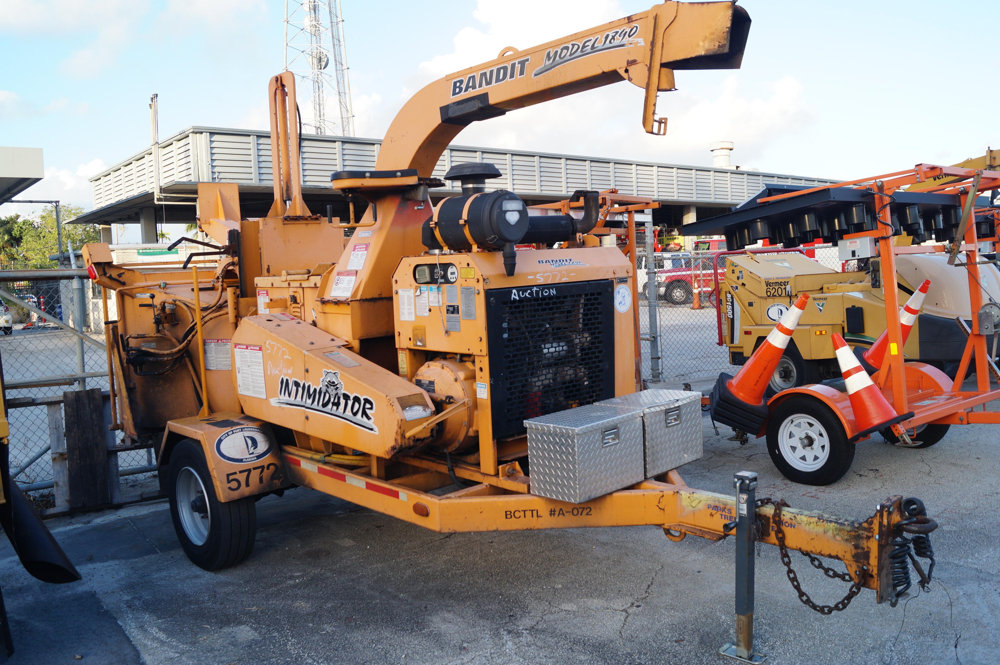 2006 Bandit Intimidator 1890 18in Brush Drum Chipper