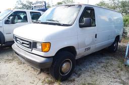 2004 Ford E-350 Super Duty Cargo Van