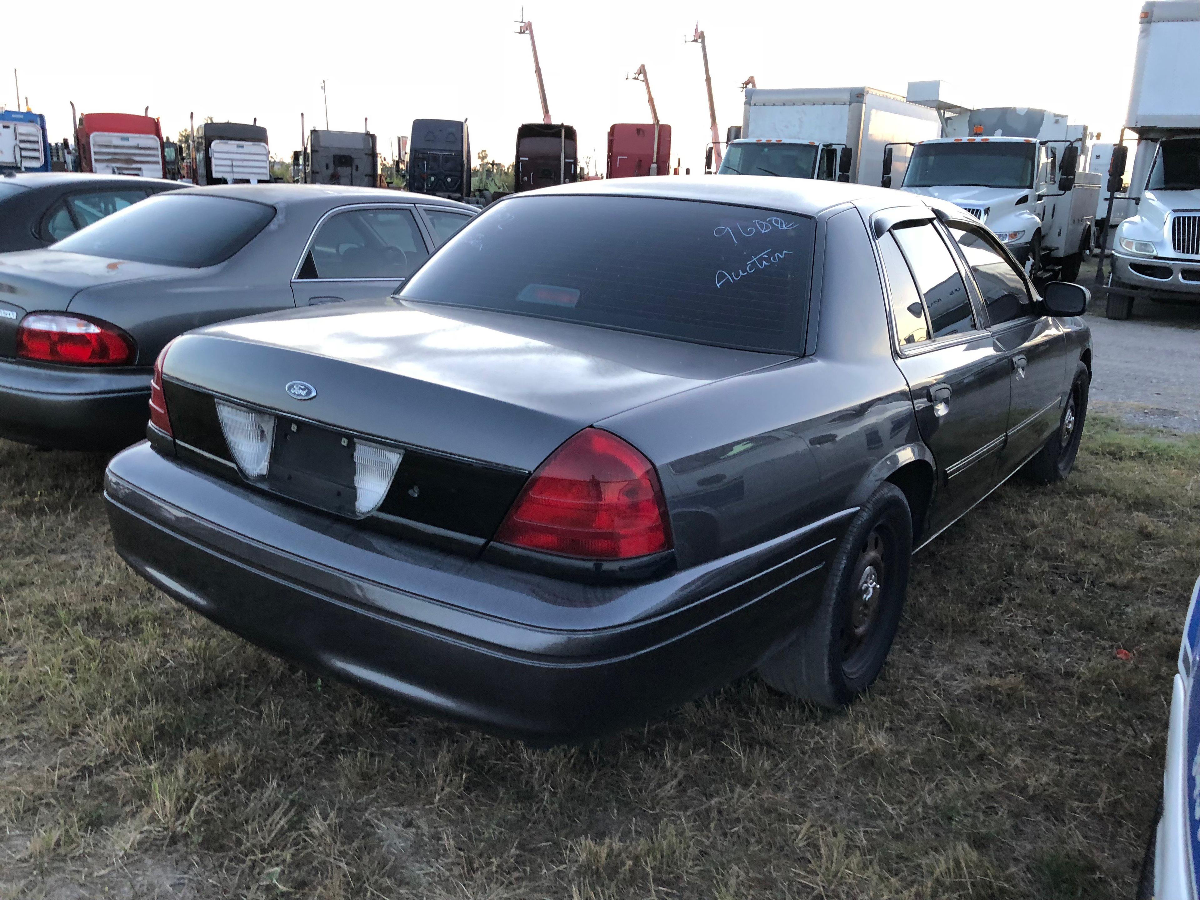 2009 Ford Crown Victoria Police / Detective Interceptor