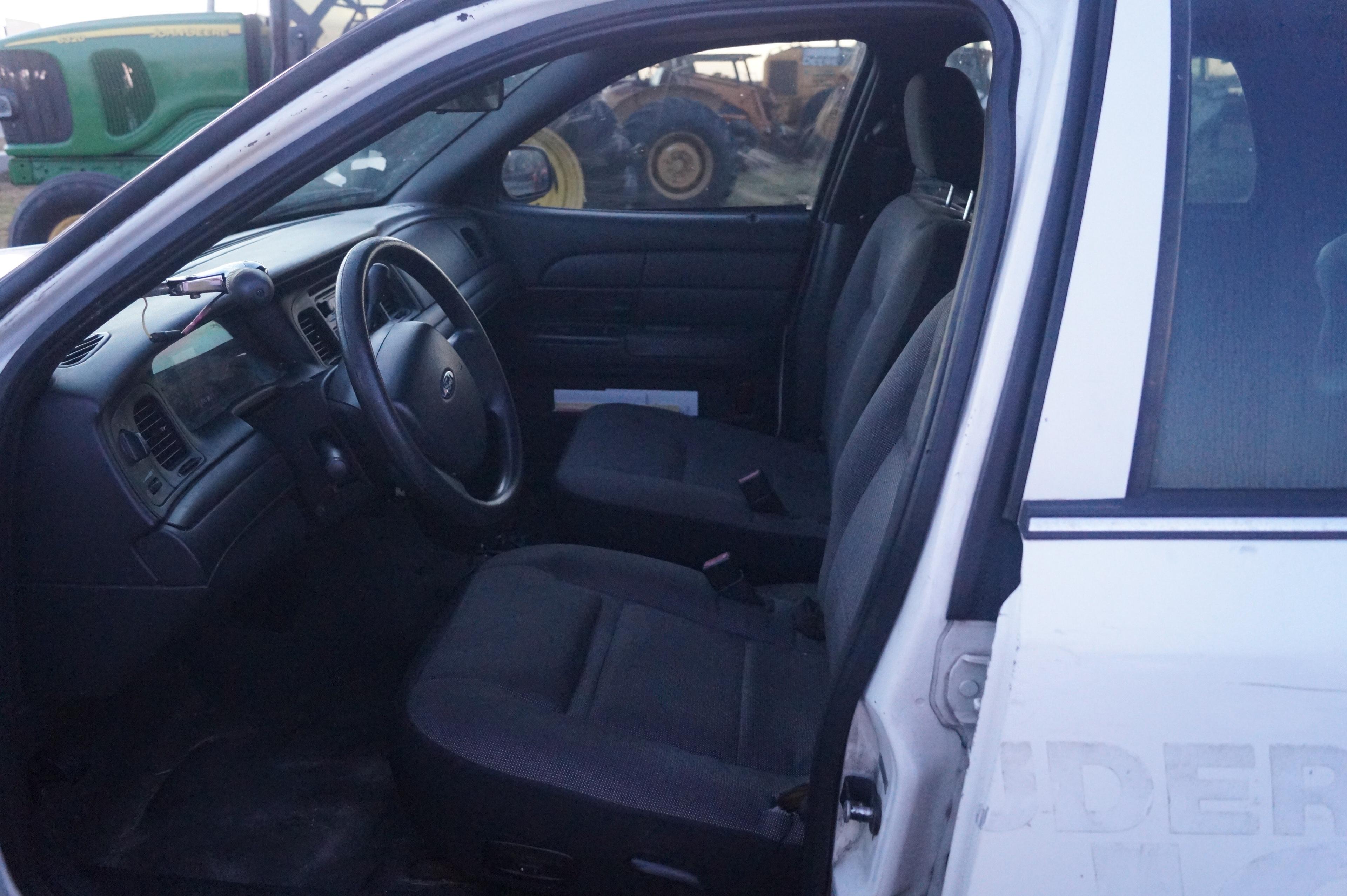 2009 Ford Crown Victoria Police Cruiser