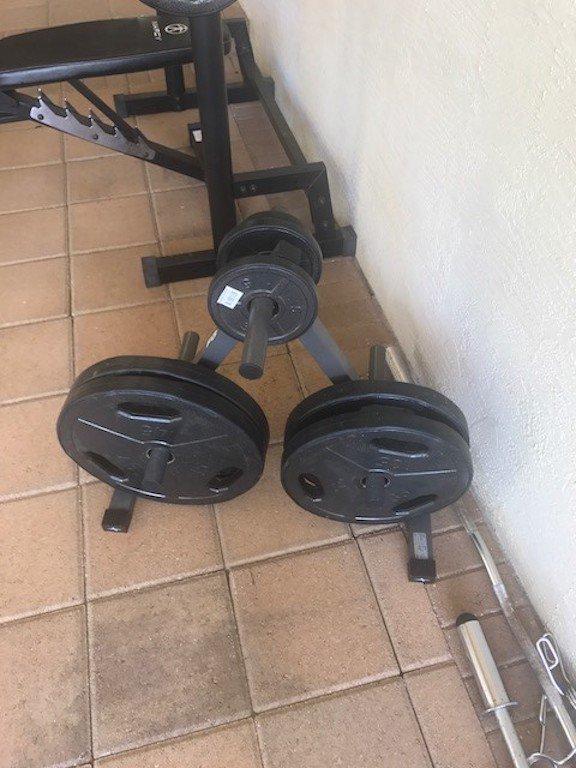 Incline and Decline Weight Bench With Accessories