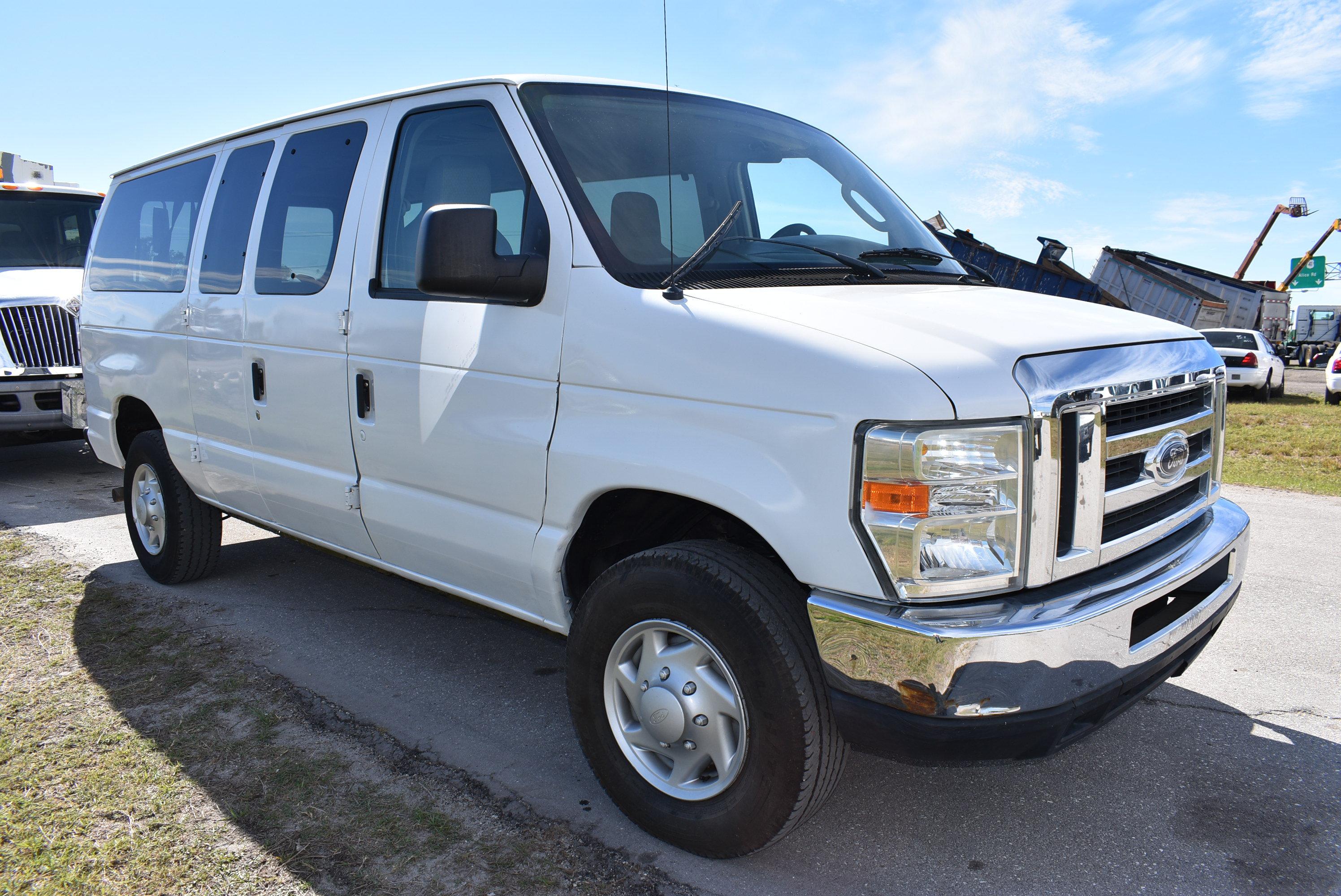 2008 Ford E-350 XLT Super Duty Cargo Van