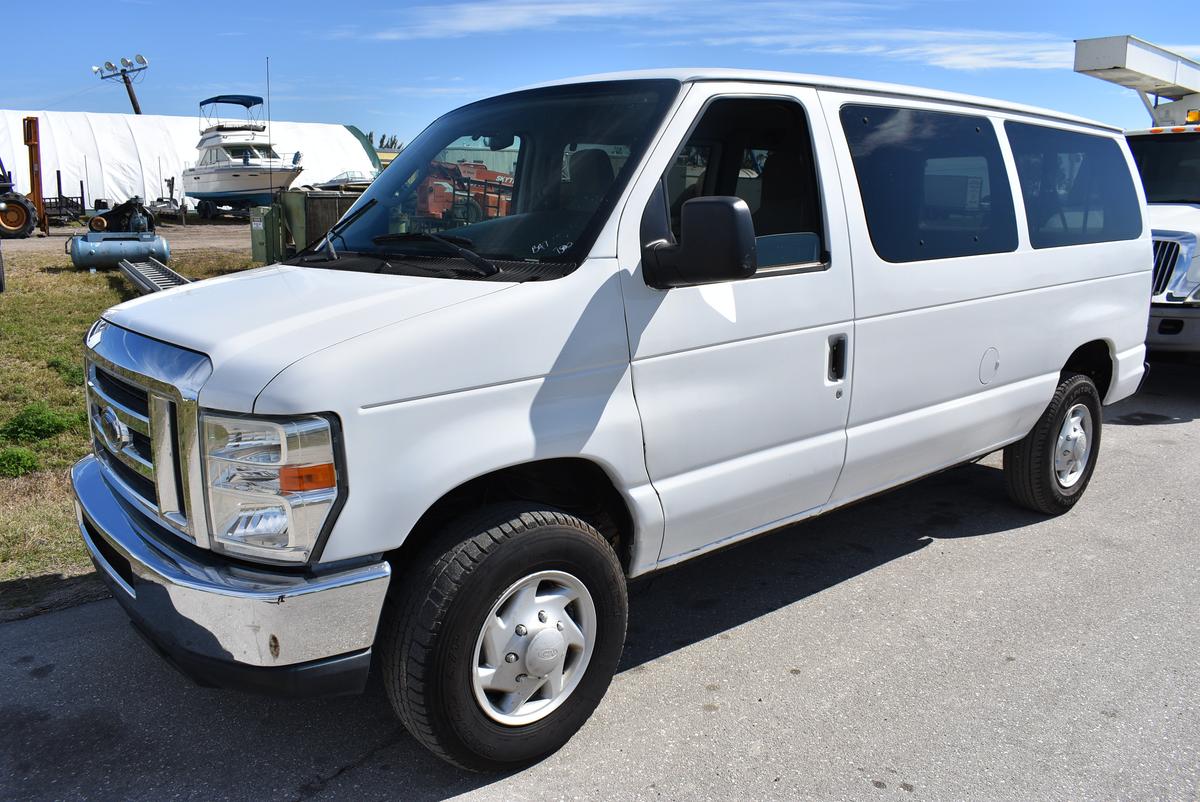 2008 Ford E-350 XLT Super Duty Cargo Van