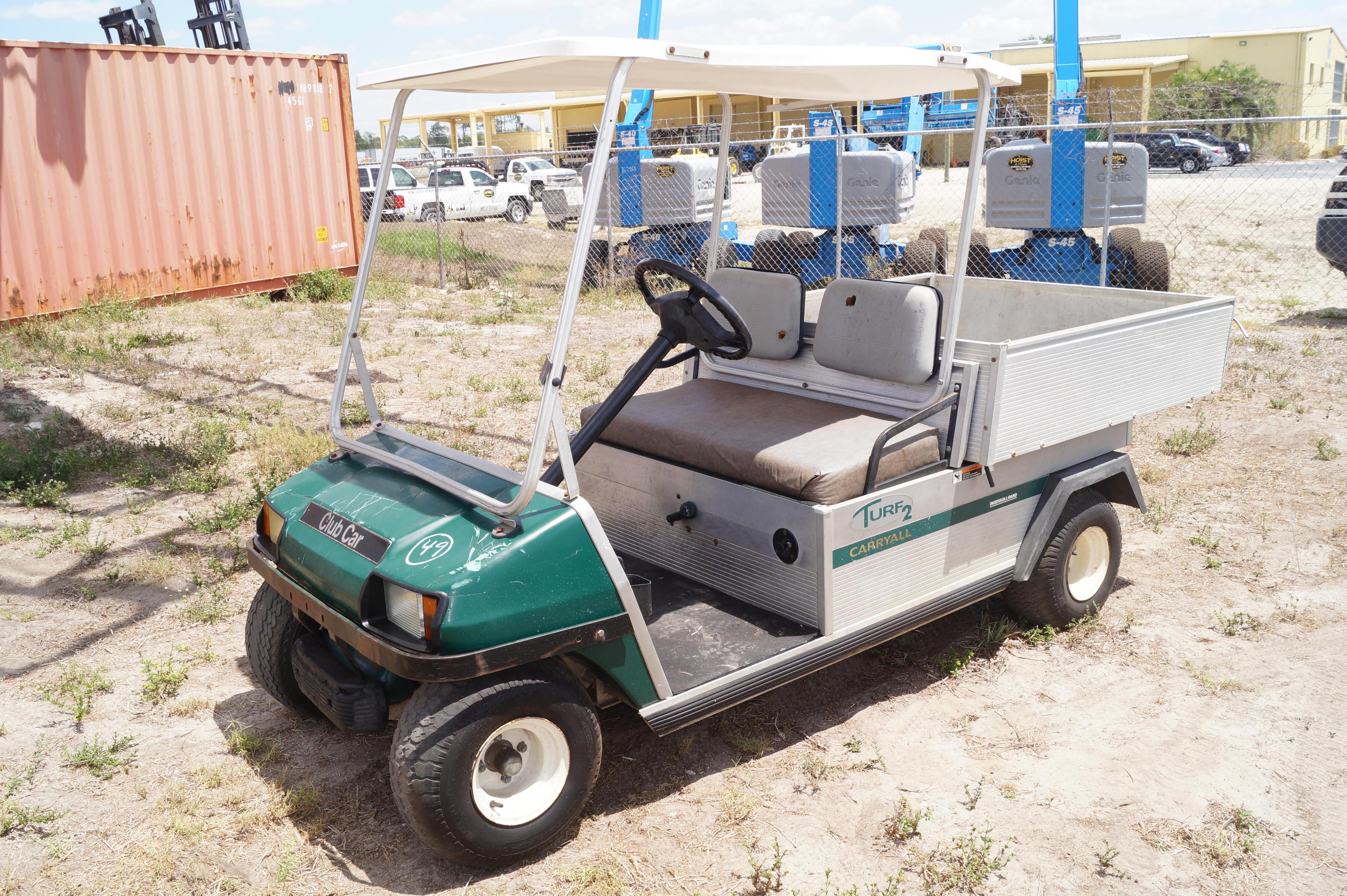 Club Car Carryall Turf 2 Gas Utility Dump Cart