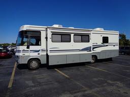 2004 Winnebago Brave RV Motor Home