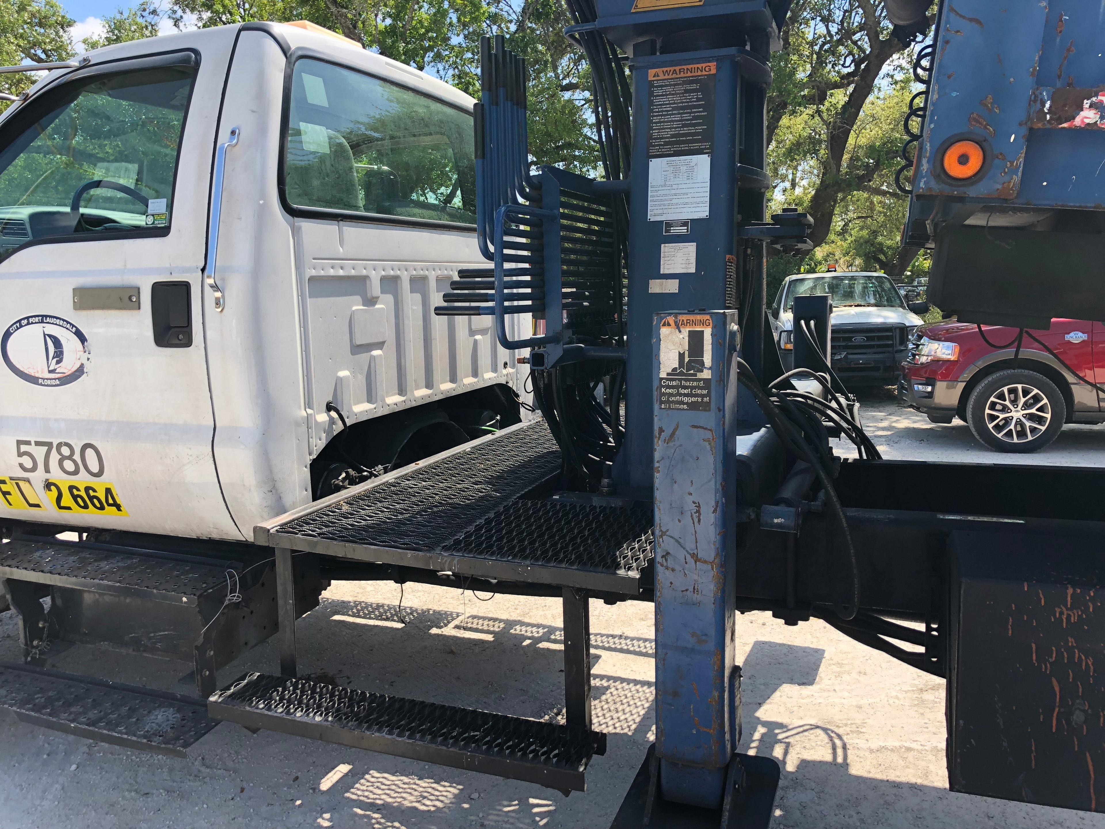 2007 Ford F-650 Grapple Truck