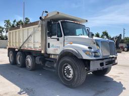 2005 International 7500 20-Yd. Tri-Axle Dump Truck