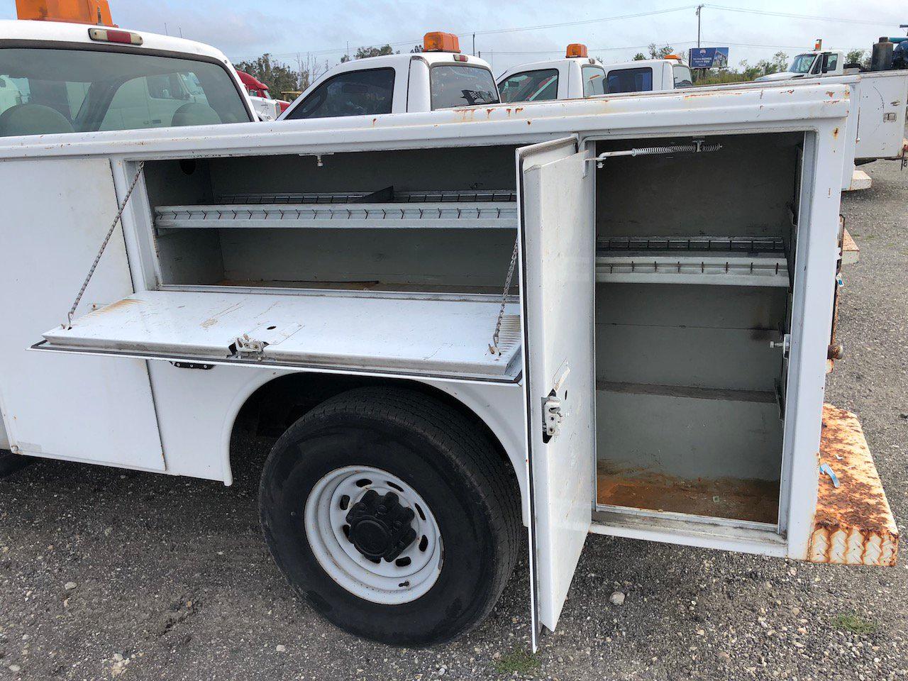 2003 Ford F-250 Super Duty Service Truck