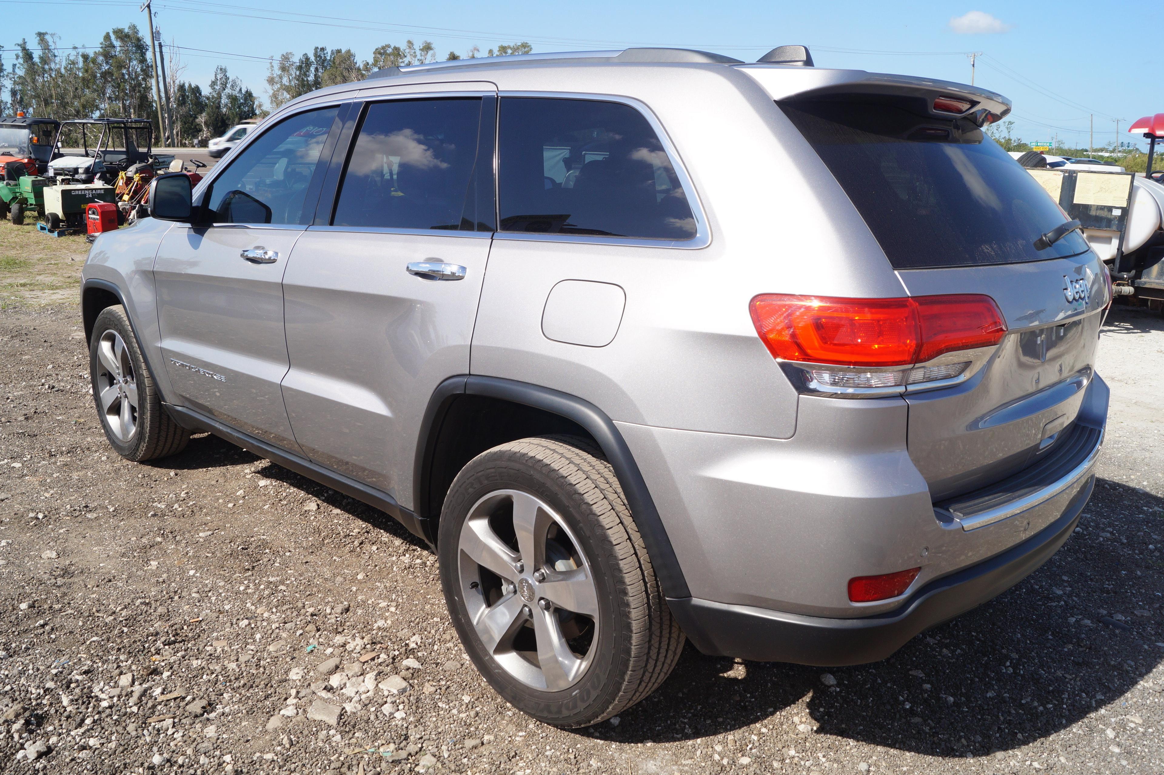 2015 Jeep Grand Cherokee Limited Sport Utility Vehicle