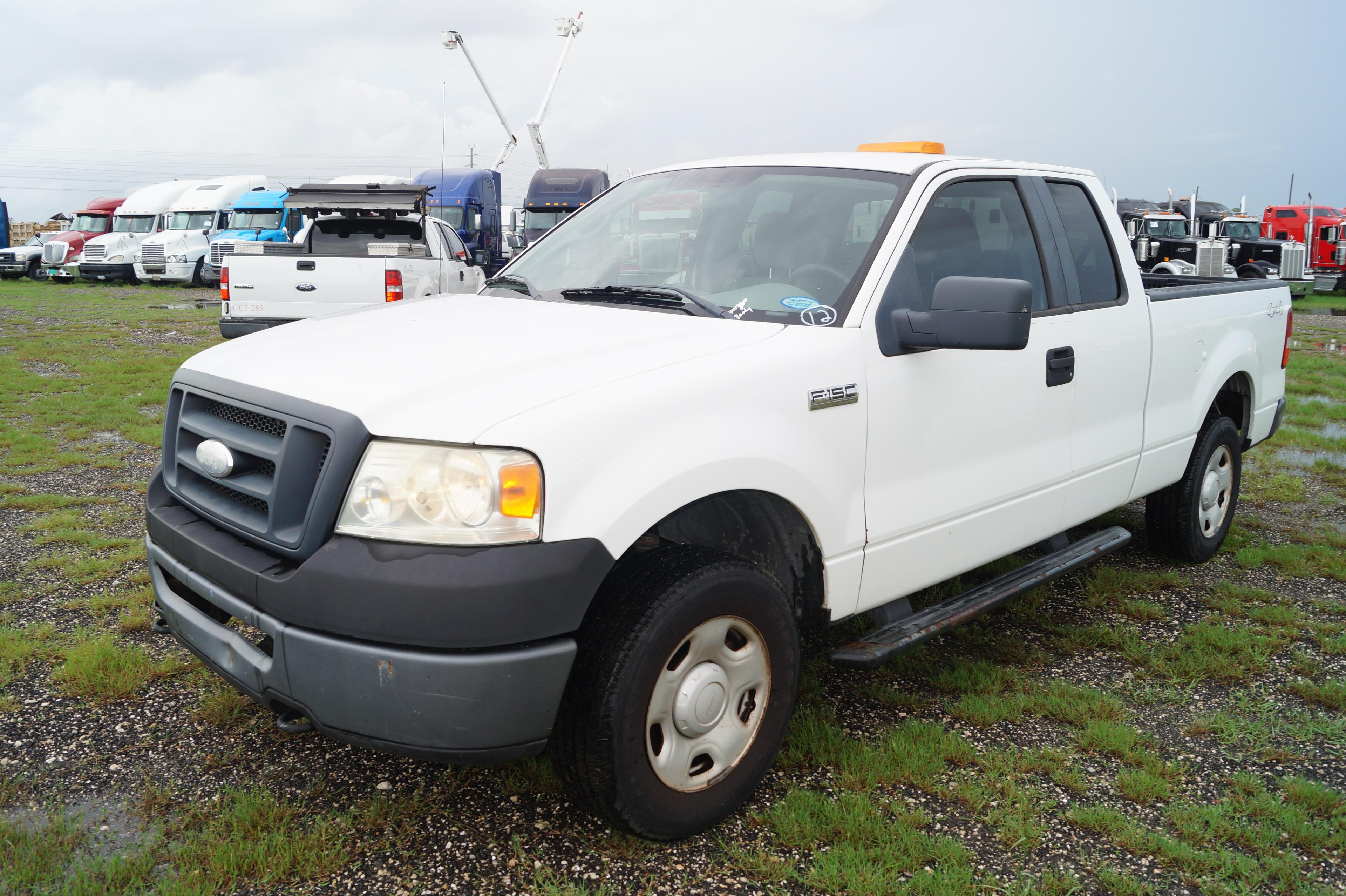 2007 Ford F-150 XL 4x4 Extended Cab Pickup Truck