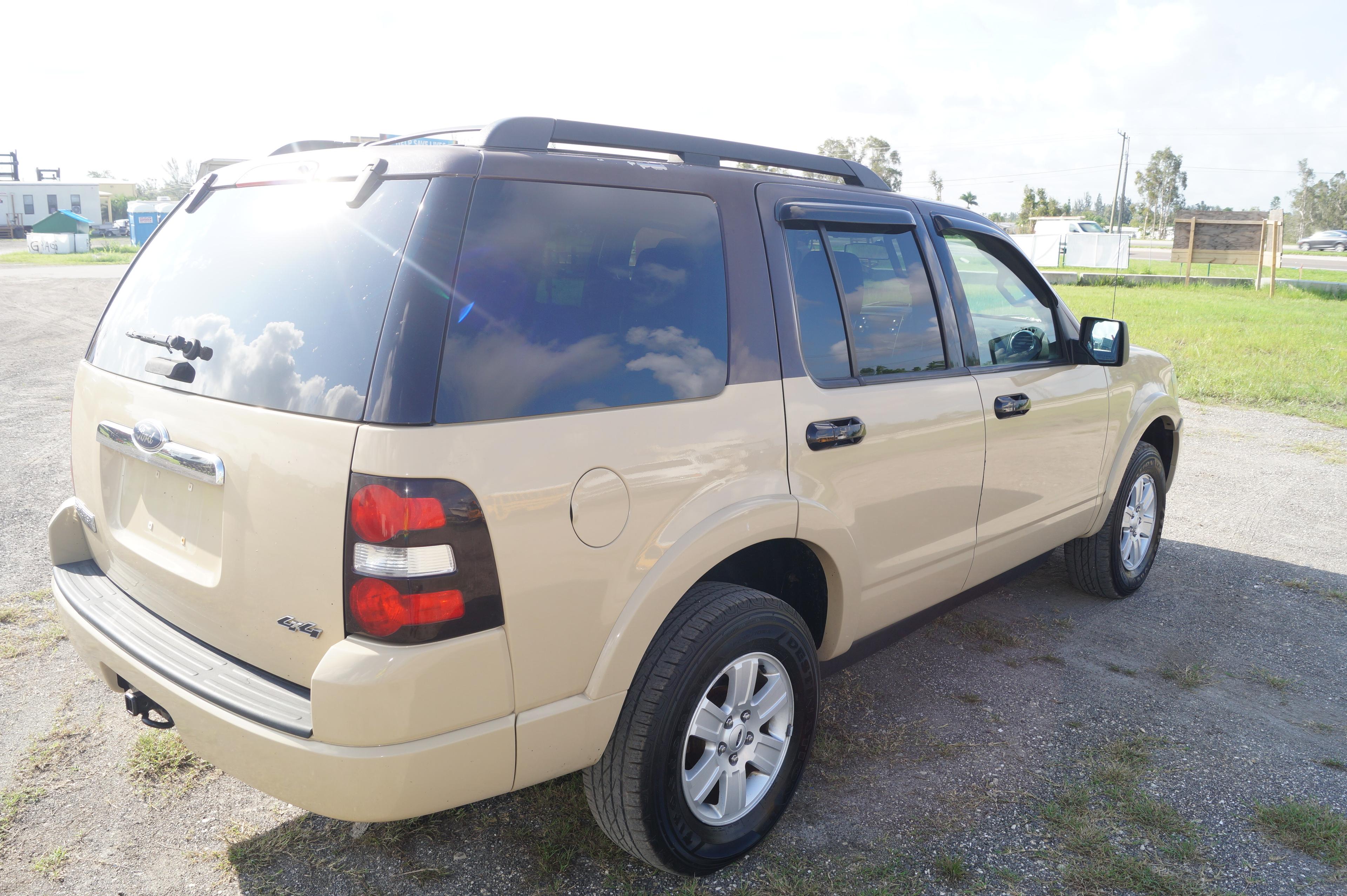 2009 Ford Explorer XLT 4x4 Sport Utility Vehicle