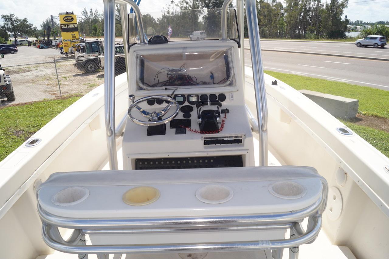 28.5FT Intrepid Center Console Boat
