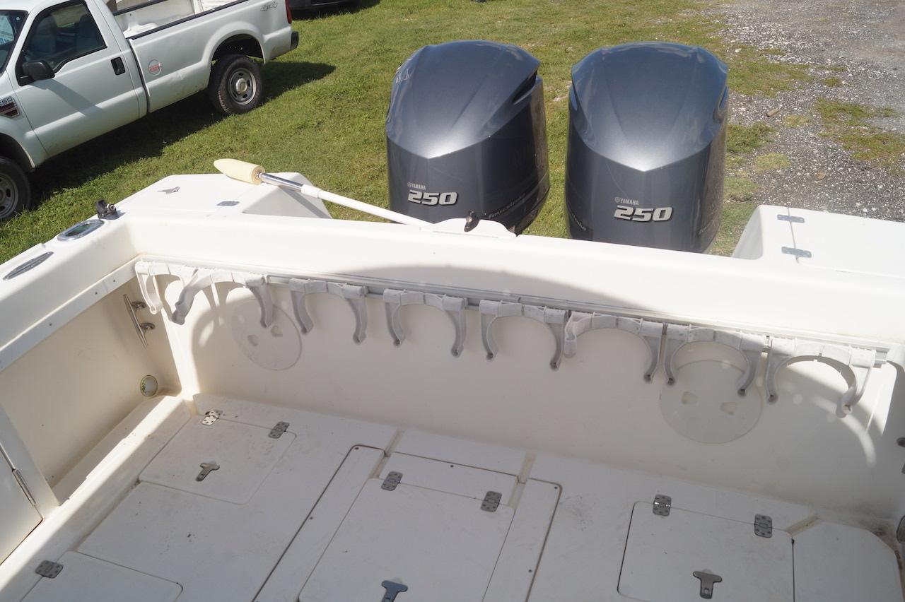 28.5FT Intrepid Center Console Boat