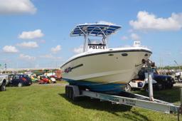 28.5FT Intrepid Center Console Boat