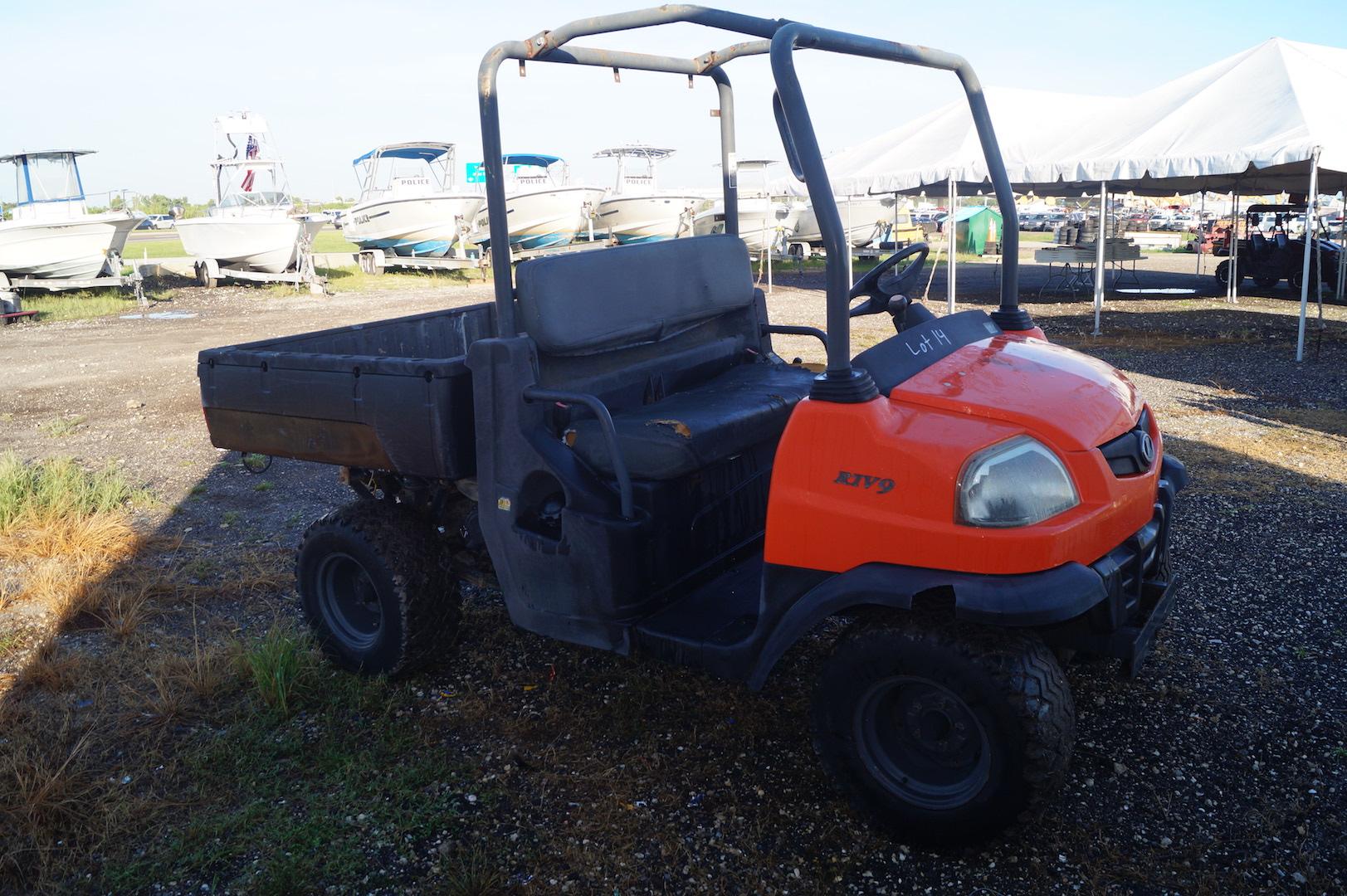 Kubota RTV900 4x4 Diesel Hydraulic Dump UTV