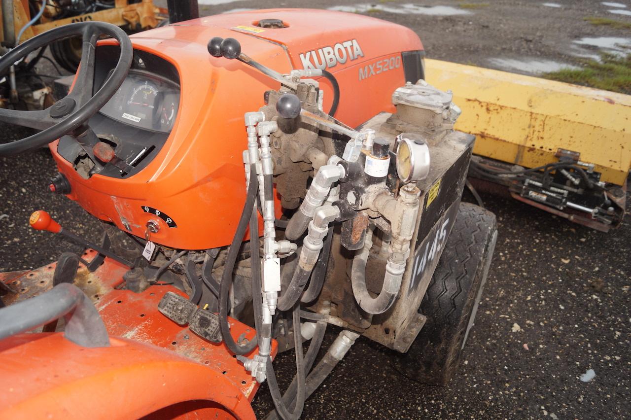 2015 Kubota MX5200F Broom Sweeper Tractor