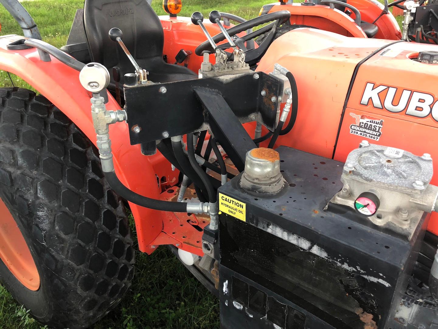 2015 Kubota MX5200F Broom Sweeper Tractor