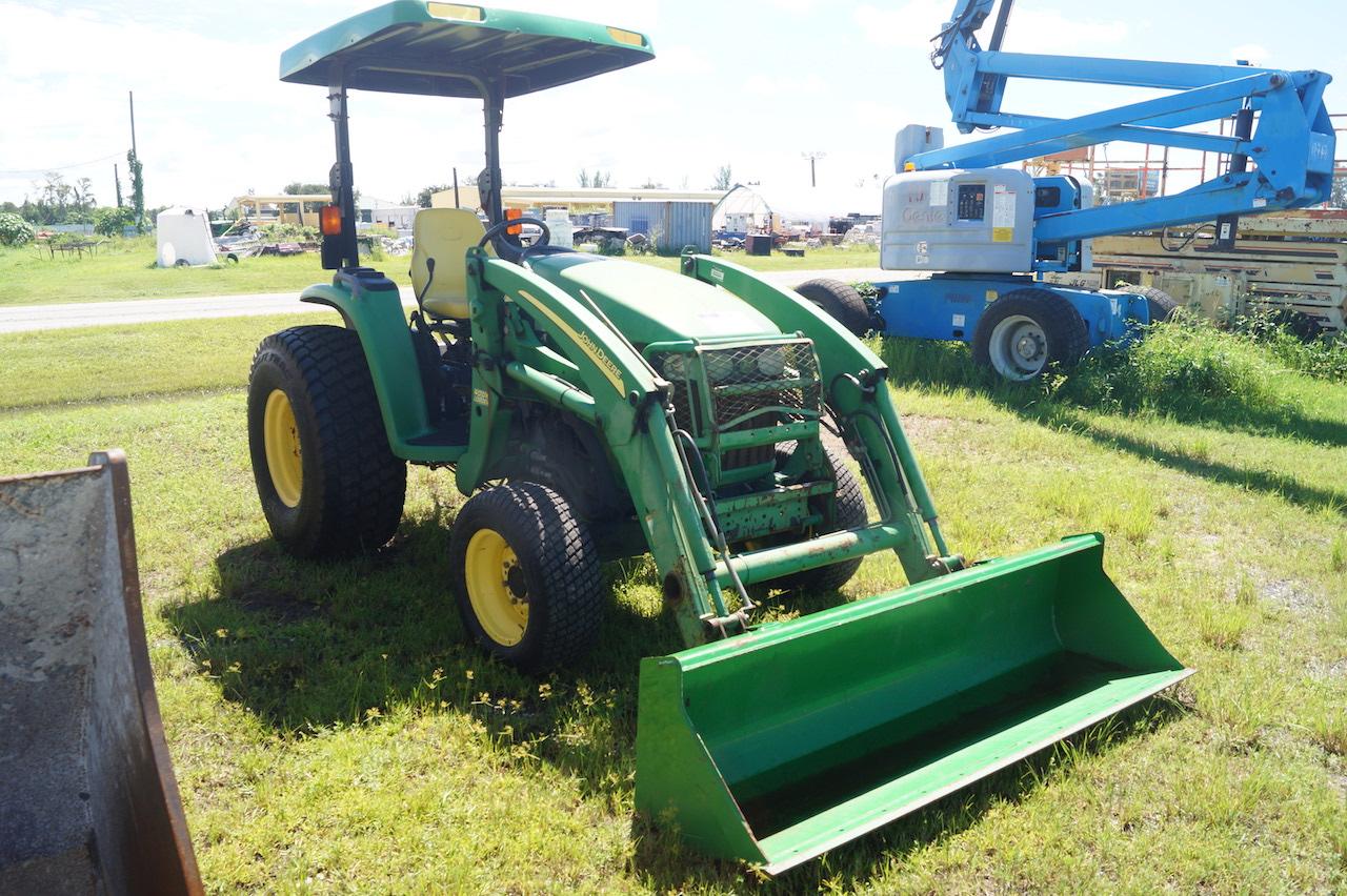 John Deere 4520 Front End Loader Tractor