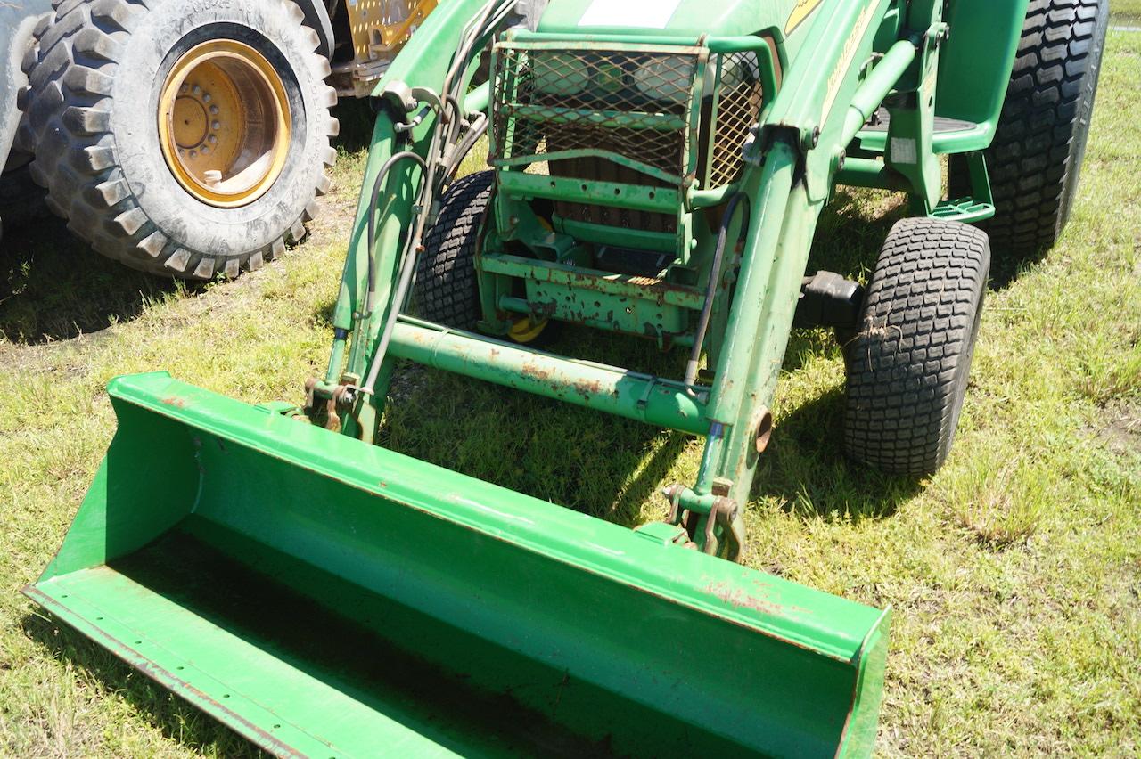 John Deere 4520 Front End Loader Tractor