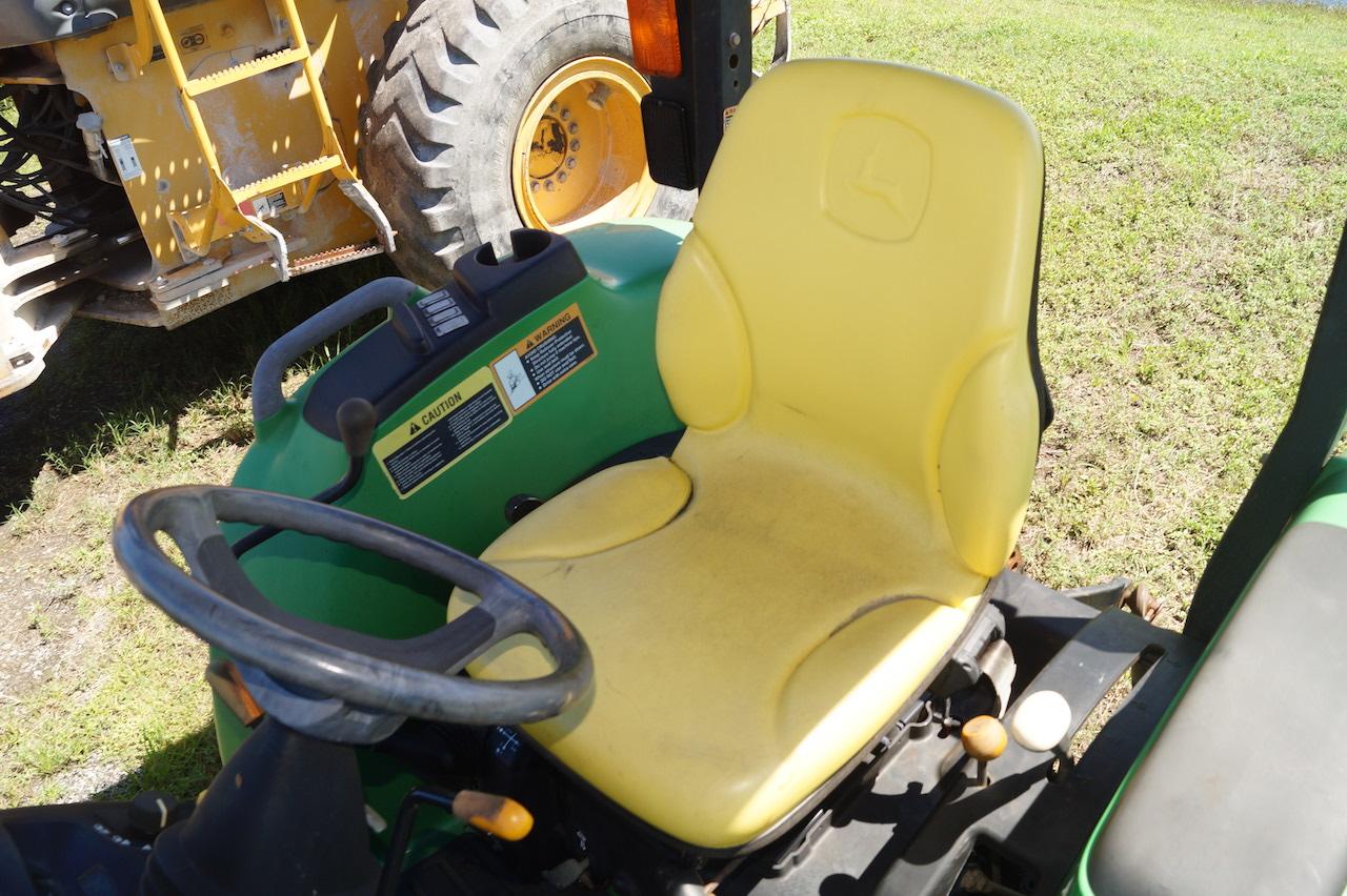 John Deere 4520 Front End Loader Tractor