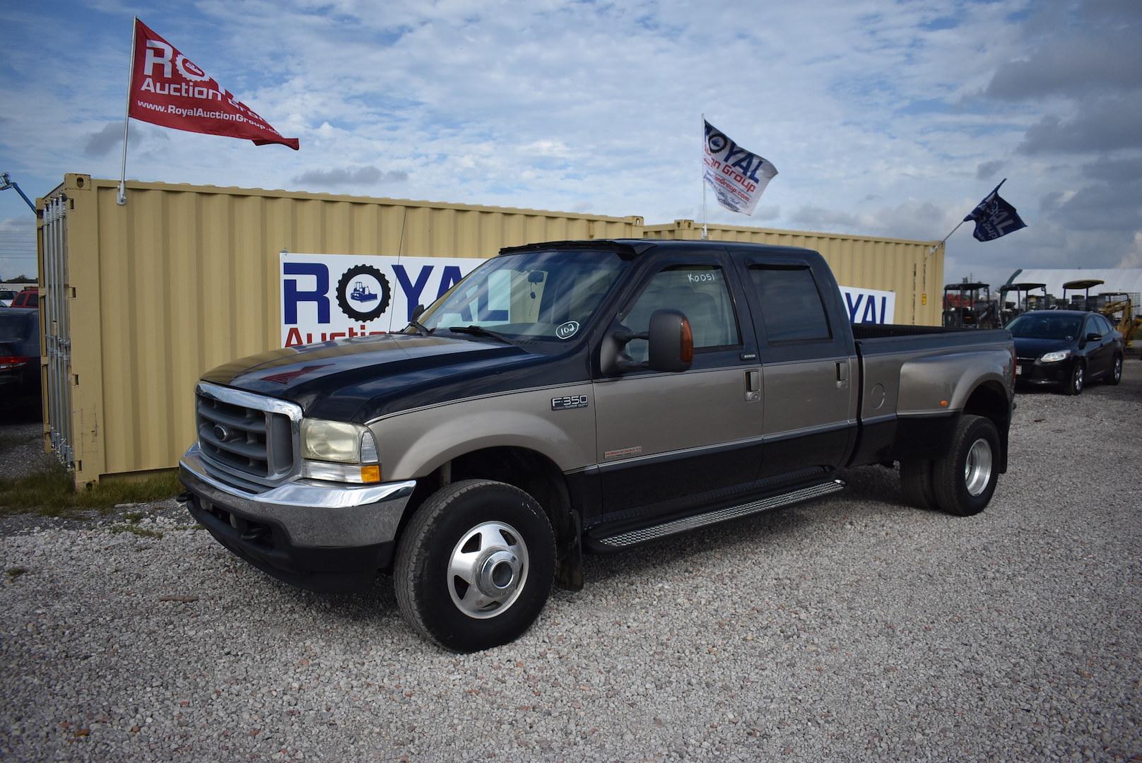 2004 Ford F-350 4x4 SD Crew Cab Dually Pickup Truck