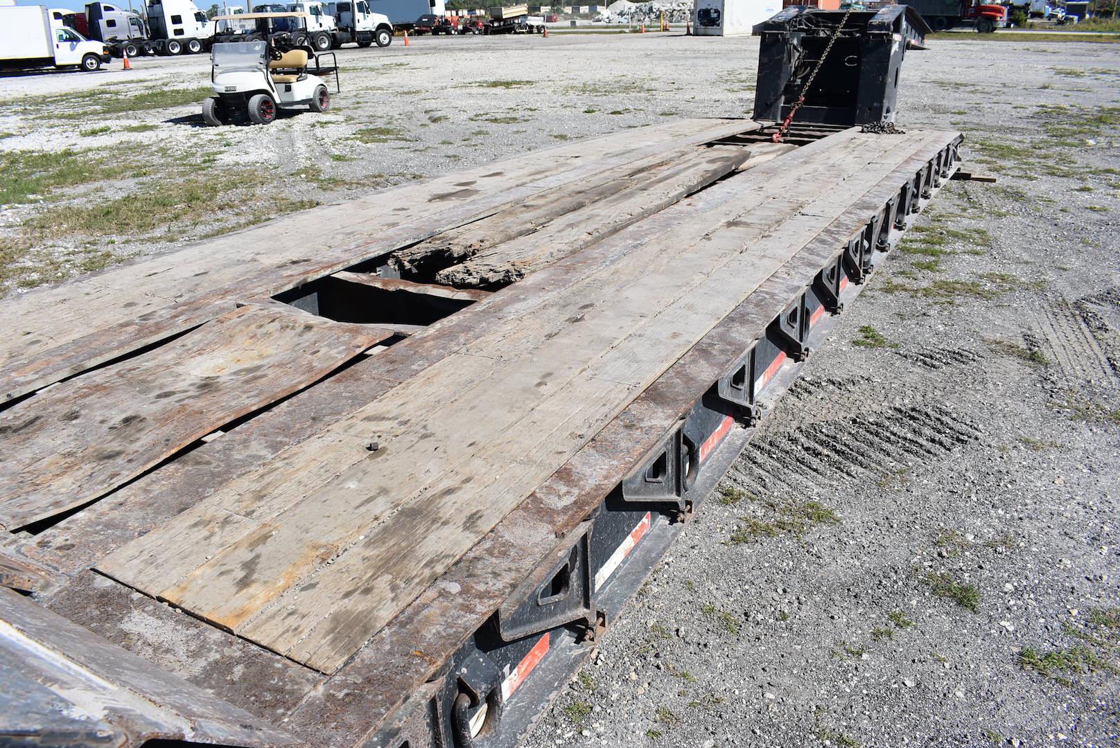 2008 Trail King TK110HDG-503 55 Ton Tri-Axle Lowboy Trailer