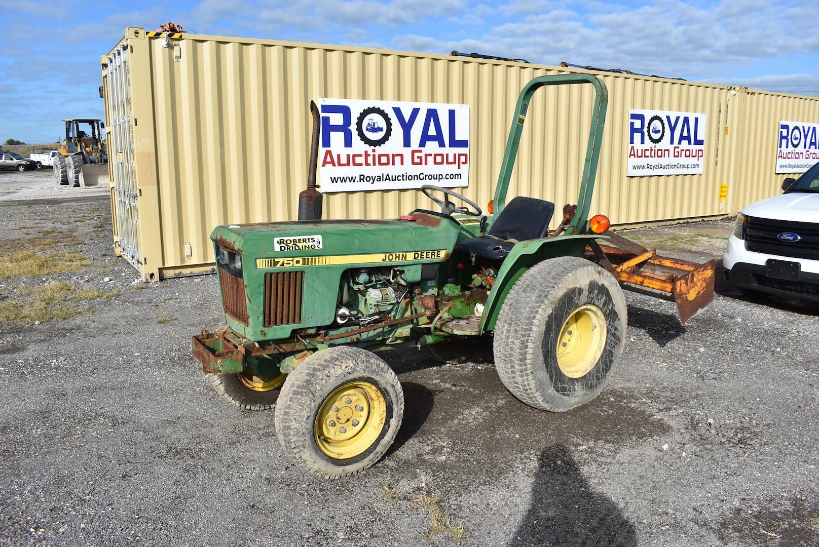 John Deere 750 4x4 Tractor with Box Blade