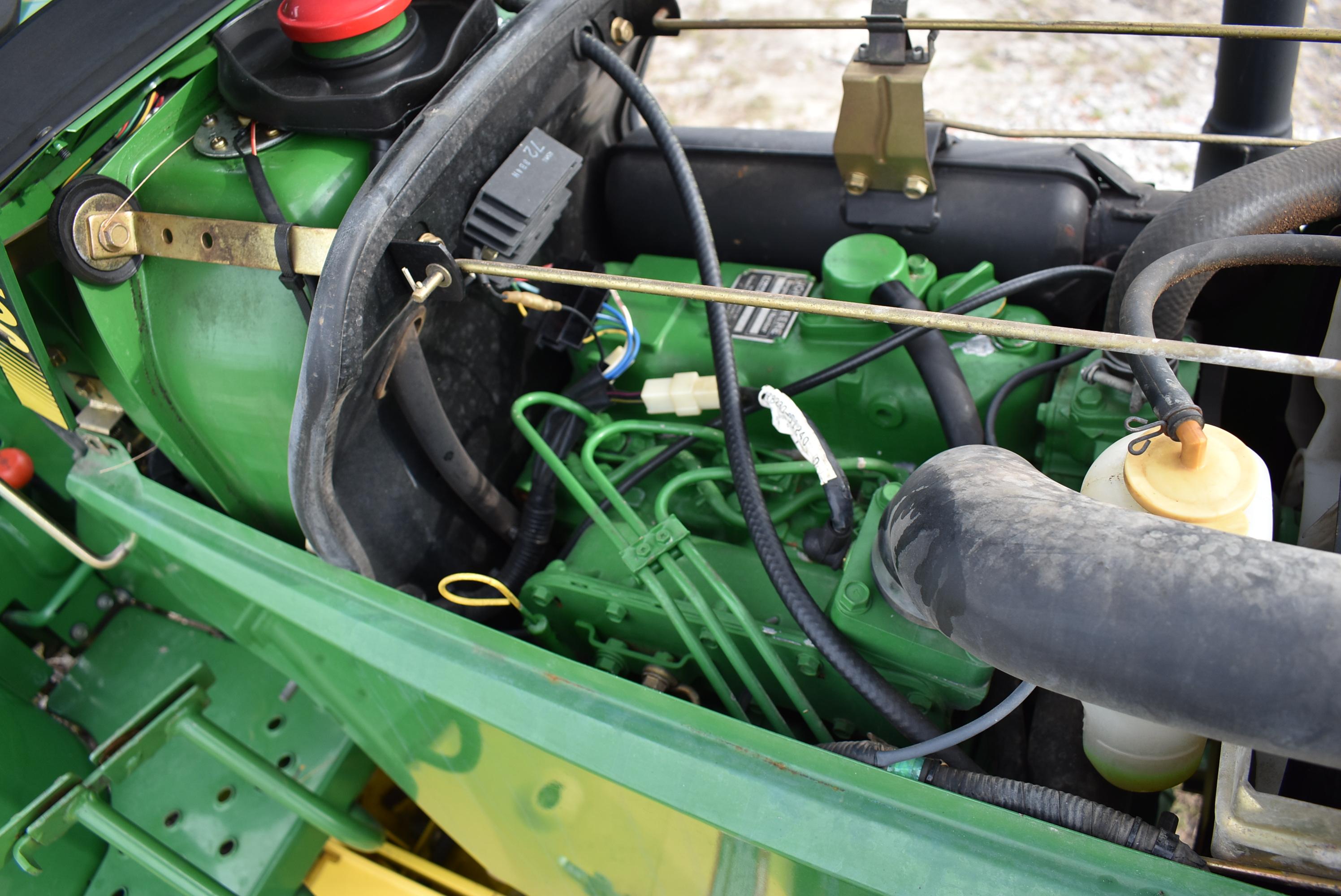 John Deere 770 Utility Tractor