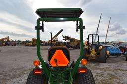 John Deere 770 Utility Tractor