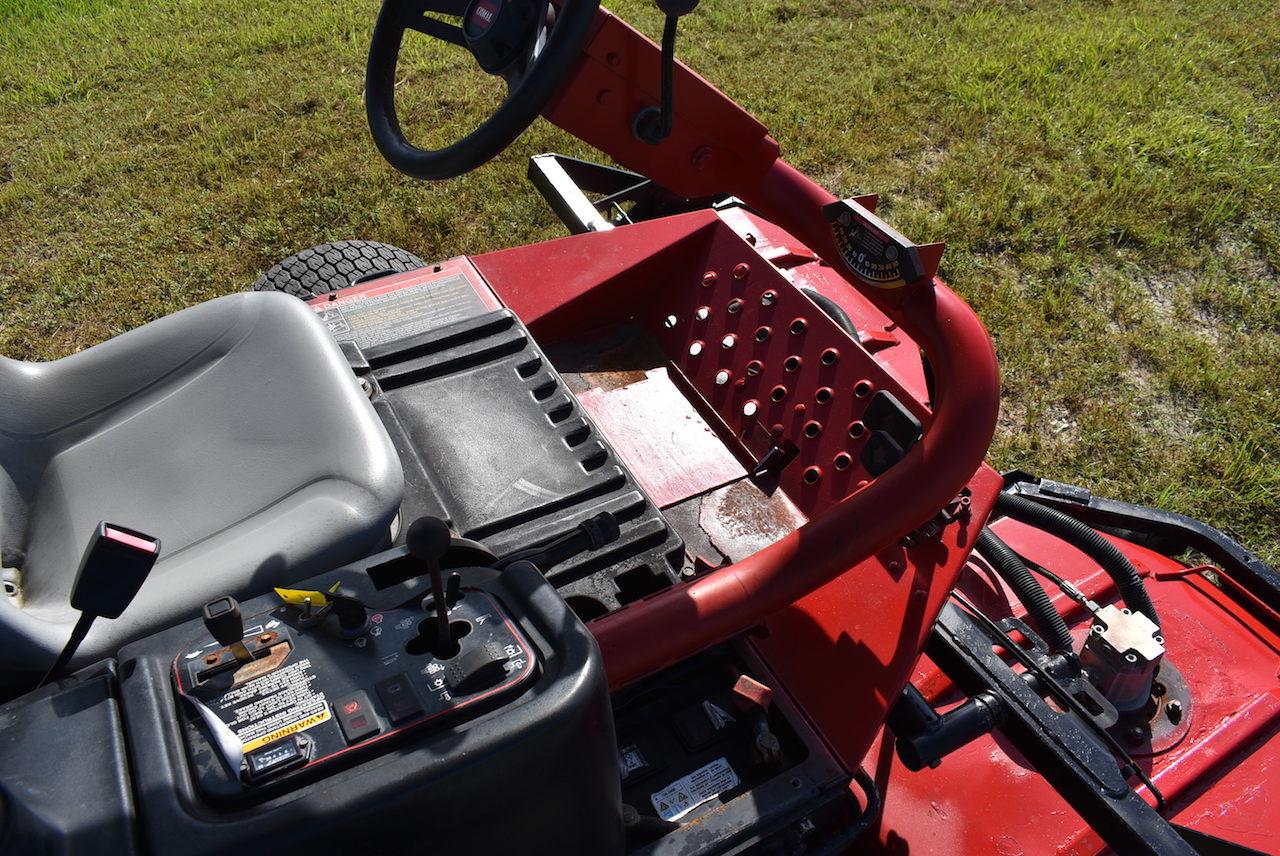 2009 Toro Groundsmaster 3500-D Sidewinder 3 Deck Commercial Rotary Mower