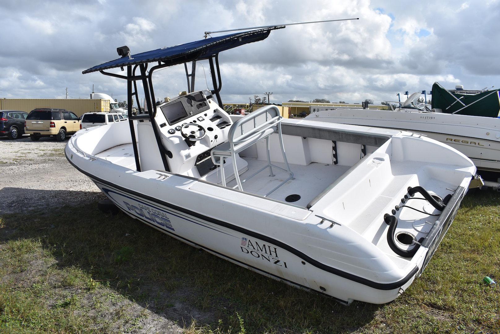 2005 Donzi Center Console Boat