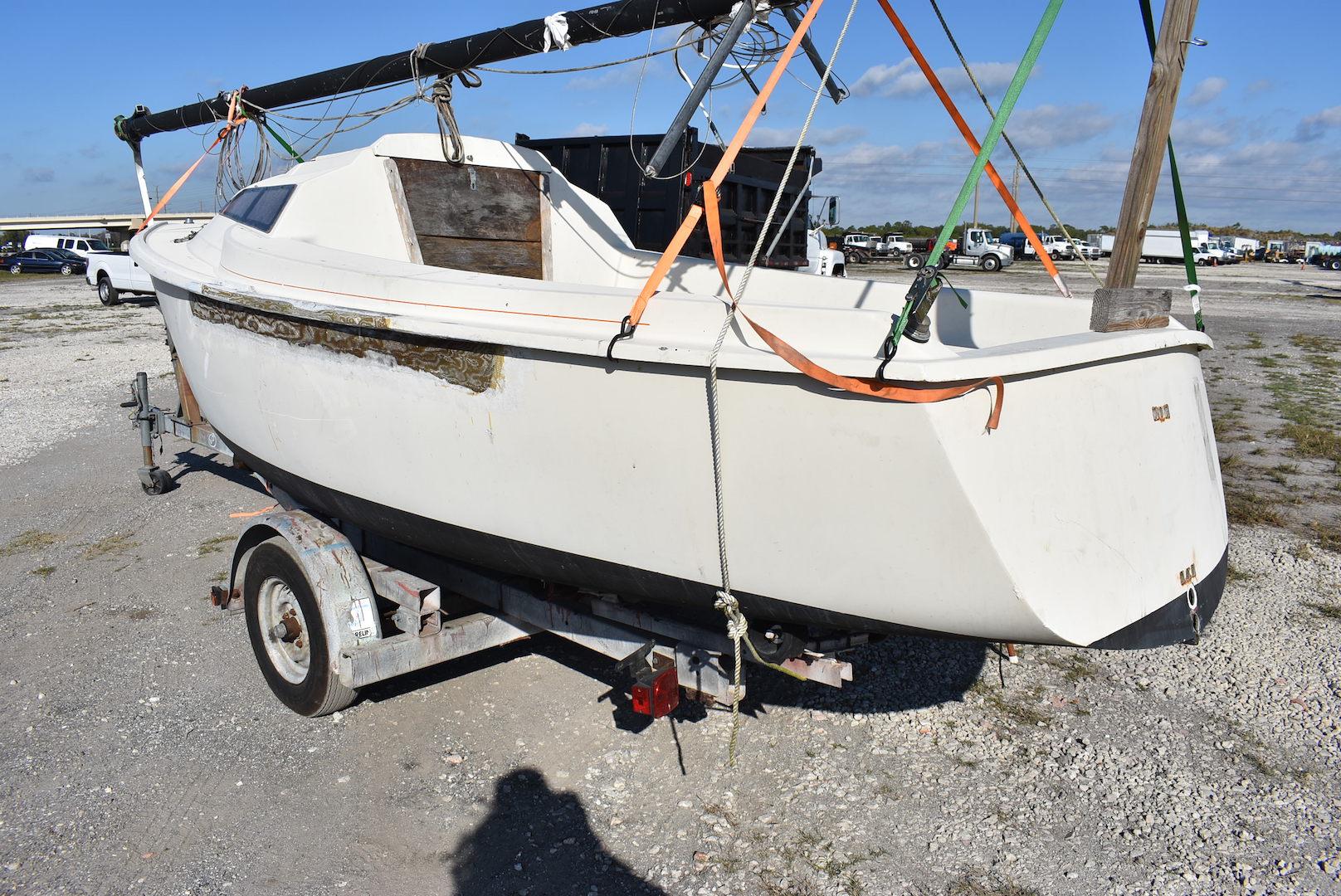 1981 O'Day 19ft Swing Keel Sailboat