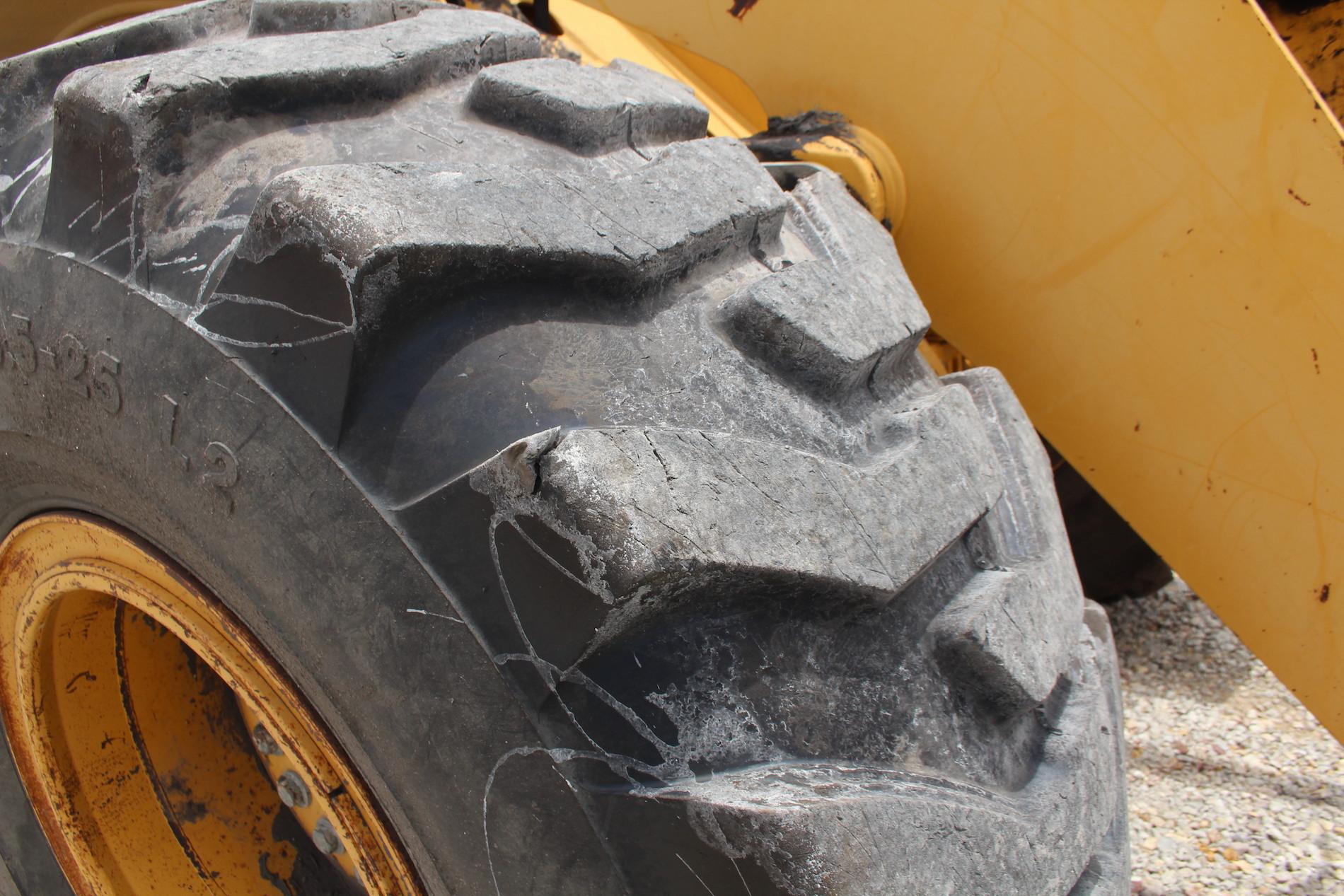 John Deere 544H Articulated Wheel Loader